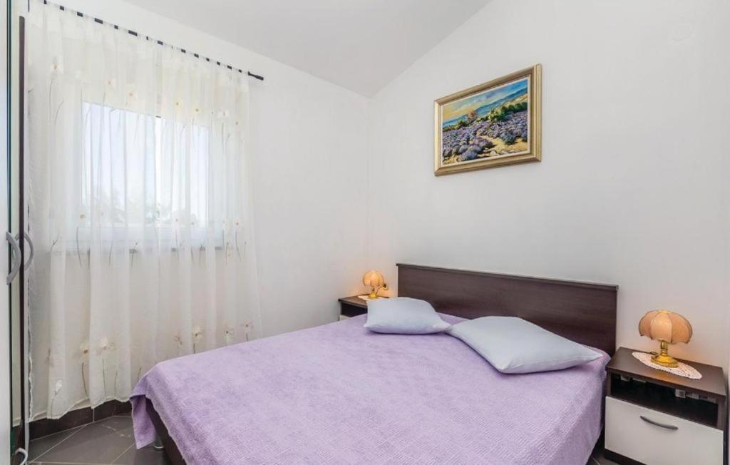 Apartmani Ivankovic Karlobag Exterior photo