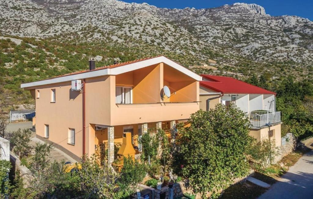Apartmani Ivankovic Karlobag Exterior photo