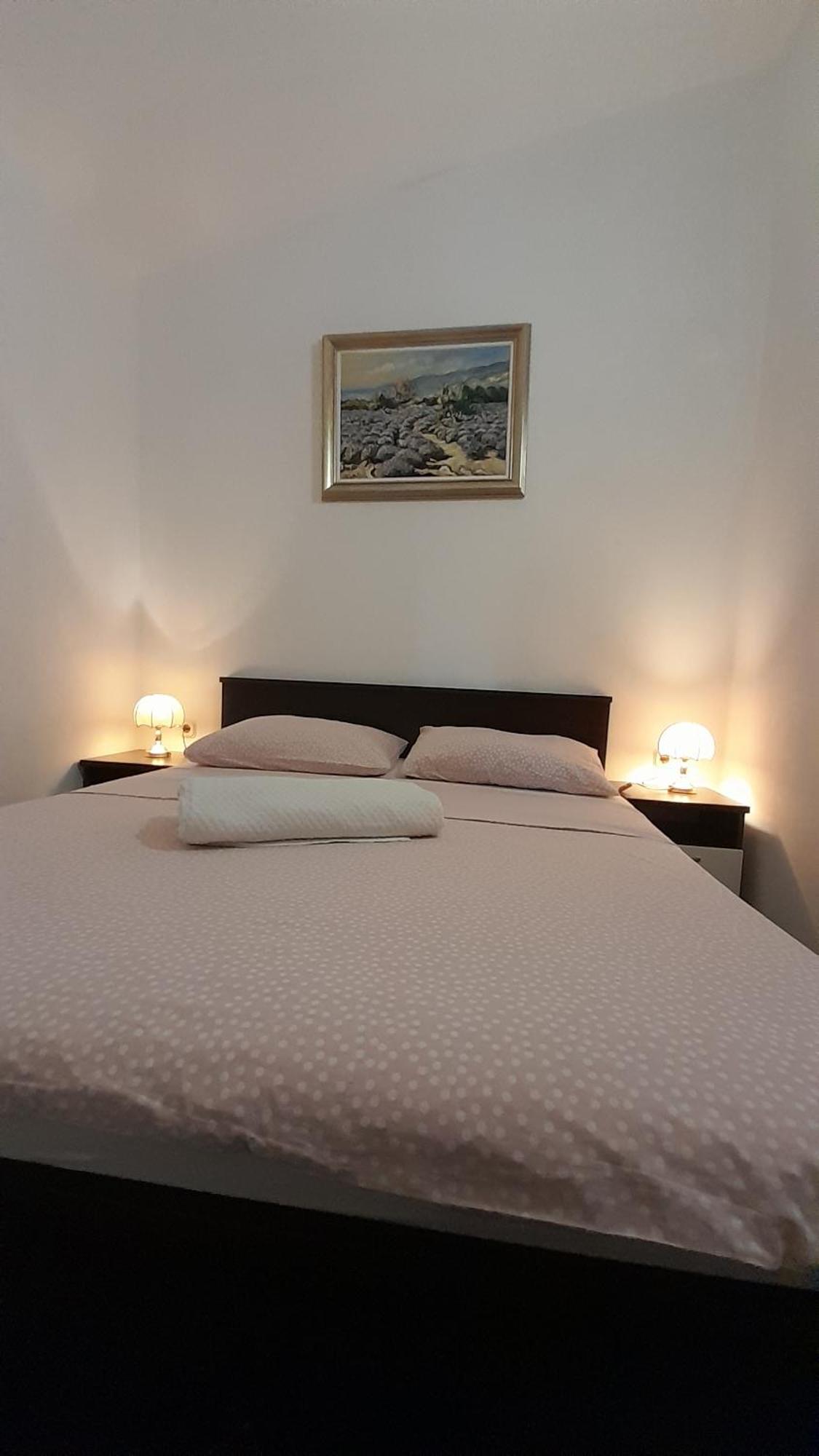 Apartmani Ivankovic Karlobag Room photo